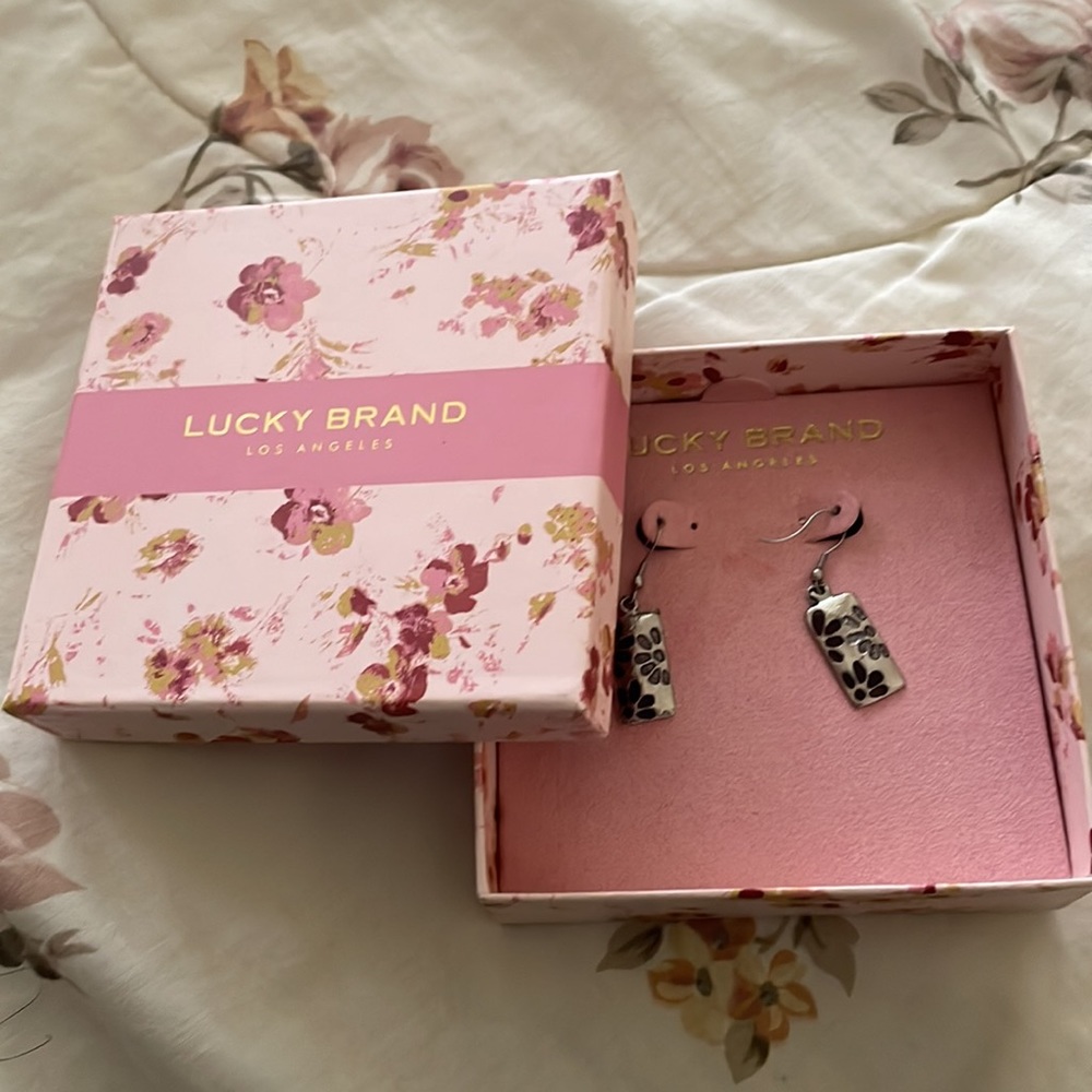 Lucky brand white earrings - Picture 2 of 4